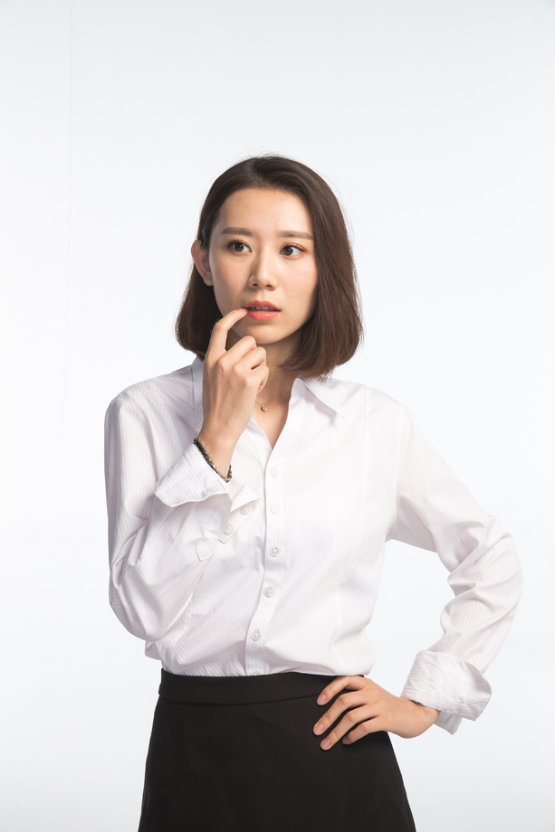 商务青年女人