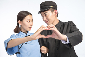 复古青年情侣图片