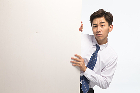 商务青年男人和白板