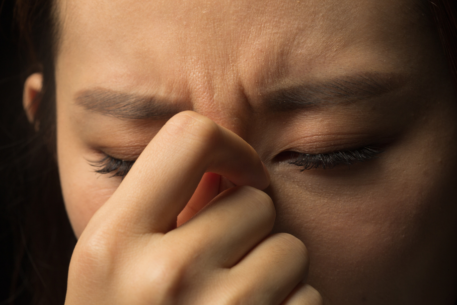 青年女人的面部特写 青年女人的面部特写