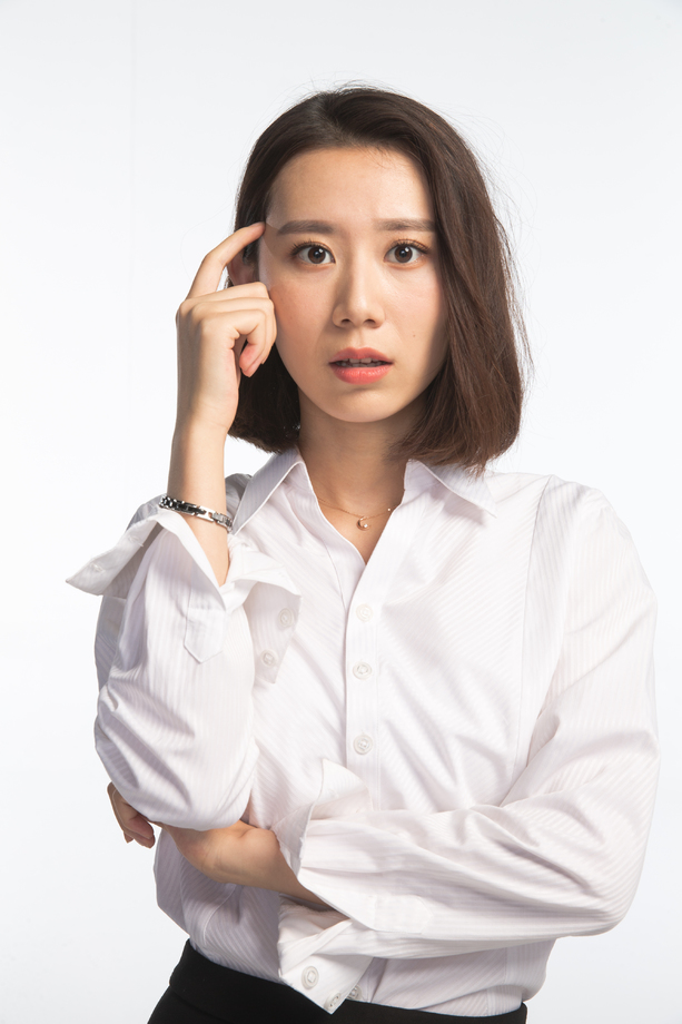 商务青年女人