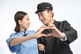 复古青年情侣图片