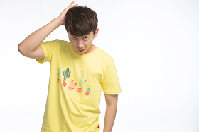 帅气的青年男人照片