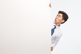 商务青年男人和白板图片