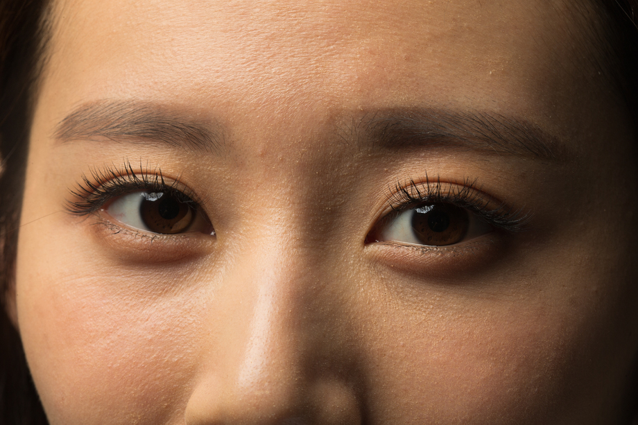 青年女人的面部特写 青年女人的面部特写