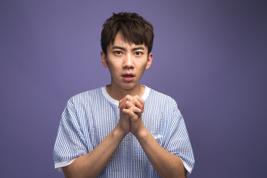 帅气的青年男人照片
