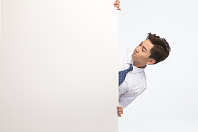 商务青年男人拿着白板