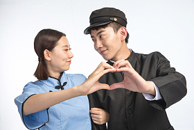 复古青年情侣照片