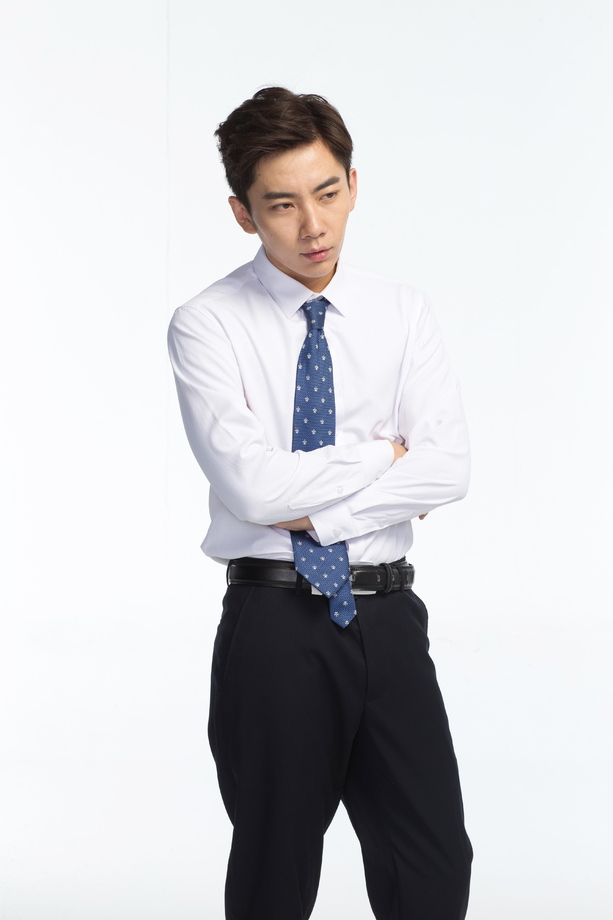 疲劳的青年男人图片 疲劳的青年男人图片