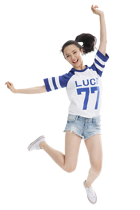 快乐的年轻女人