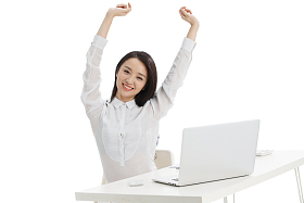 年轻商务女性图片