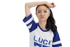 年轻女人肖像图片