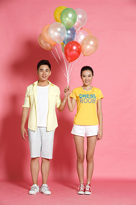 浪漫的青年情侣