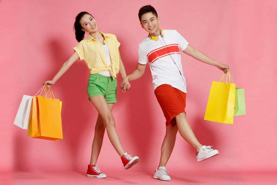 青年情侣购物 青年情侣购物