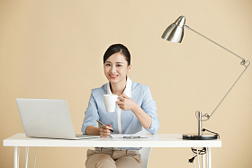 青年商务女人