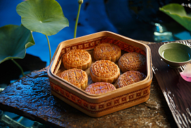 中秋节月饼图片