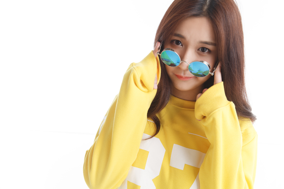 年轻女孩肖像 年轻女孩肖像