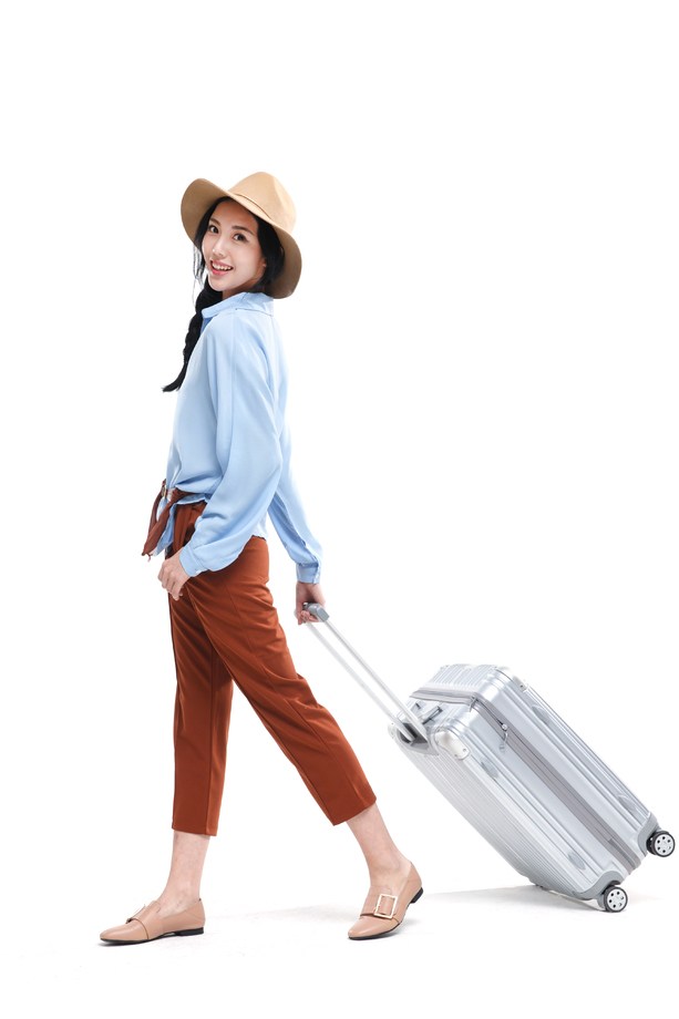 青年女人旅行图片