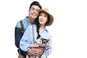 青年情侣旅行图片