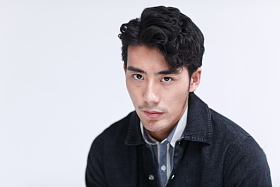 青年男人的肖像