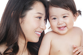 快乐母女玩耍图片