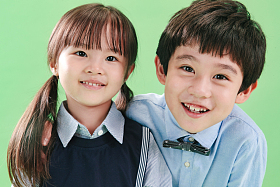 小男孩和小女孩