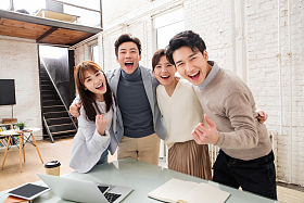 商务团队一起加油鼓励图片