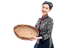 手拿筐的采茶女图片