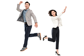 欢呼跳跃的商务青年图片