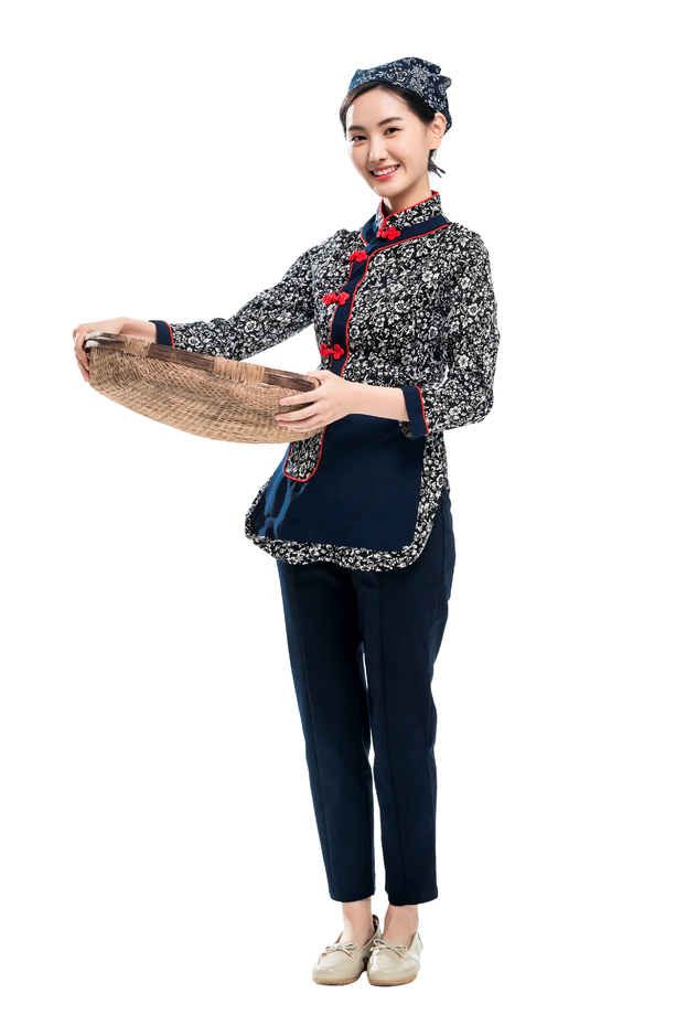 手拿筐的采茶女图片 手拿筐的采茶女图片