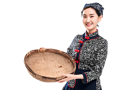 手拿筐的采茶女