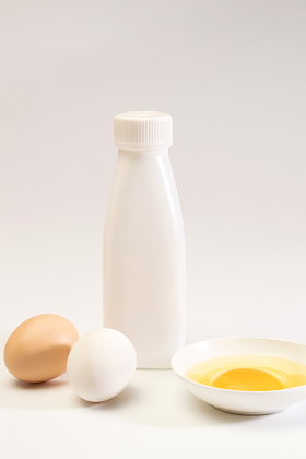 营养早餐鸡蛋和牛奶