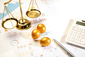 金融理财的数据分析和计算照片