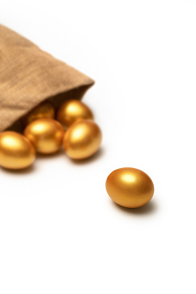 袋子里滚出金蛋照片