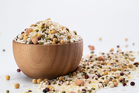 一碗八宝粥米图片