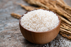 一碗大米和水稻图片