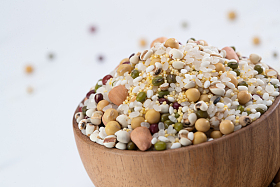 一碗八宝粥米照片