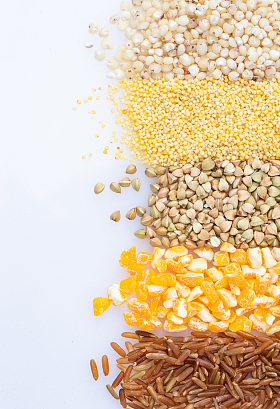 五谷杂粮组合平铺对比展示图