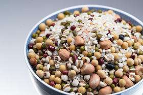 一碗八宝粥米图片