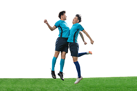 足球运动员庆祝获胜图片