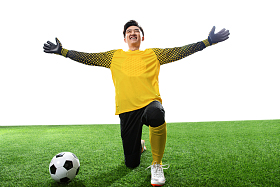 足球运动员庆祝获胜图片