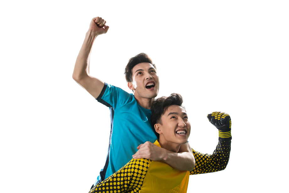 足球运动员庆祝获胜照片 足球运动员庆祝获胜照片