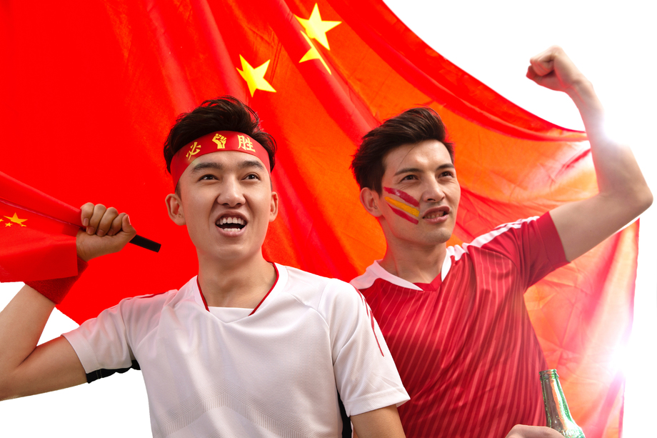 兴奋的球迷欢呼庆祝获胜图片 兴奋的球迷欢呼庆祝获胜图片